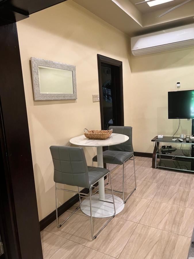 Kingston Oasis One Bedroom エクステリア 写真