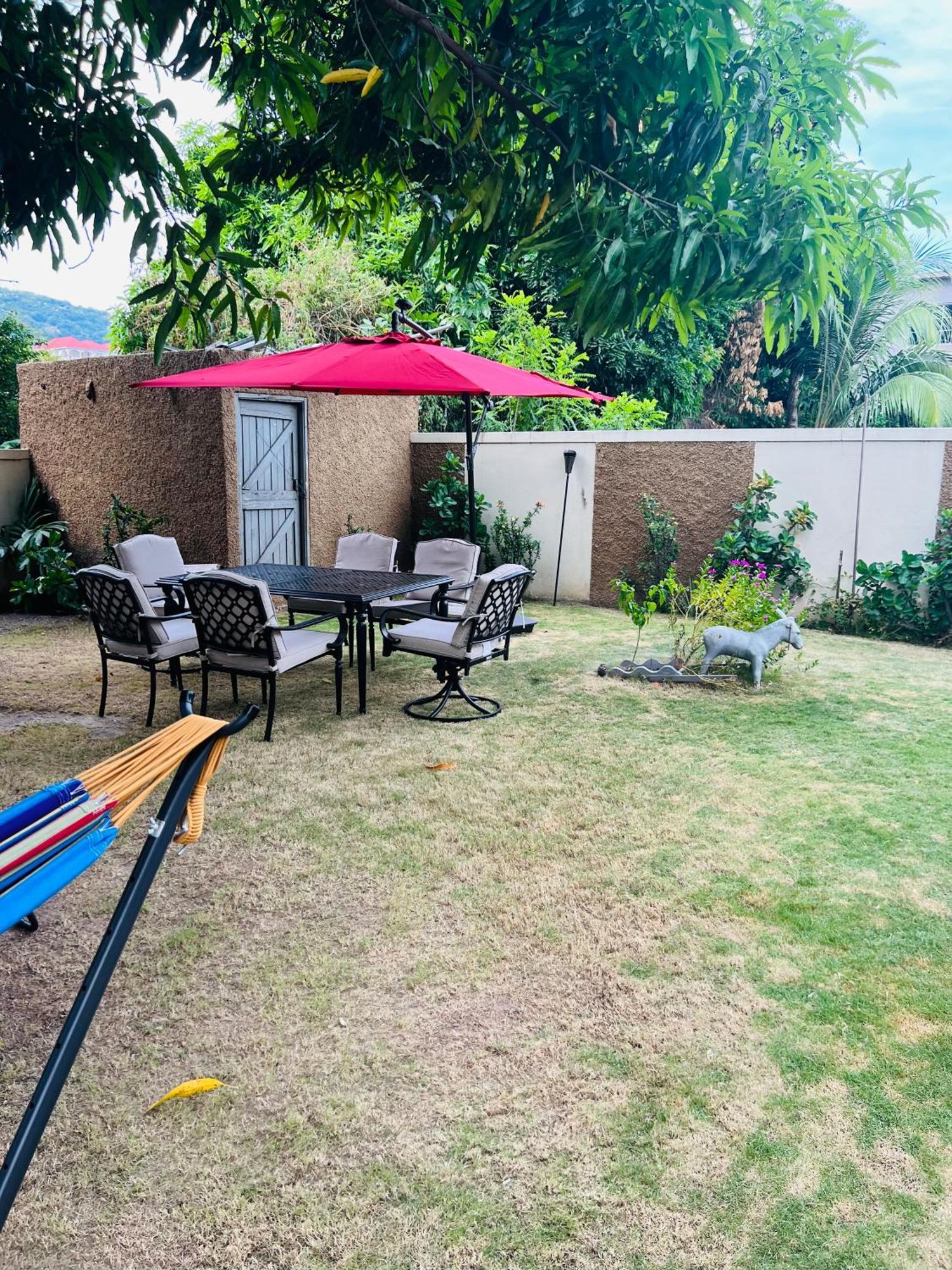 Kingston Oasis One Bedroom エクステリア 写真